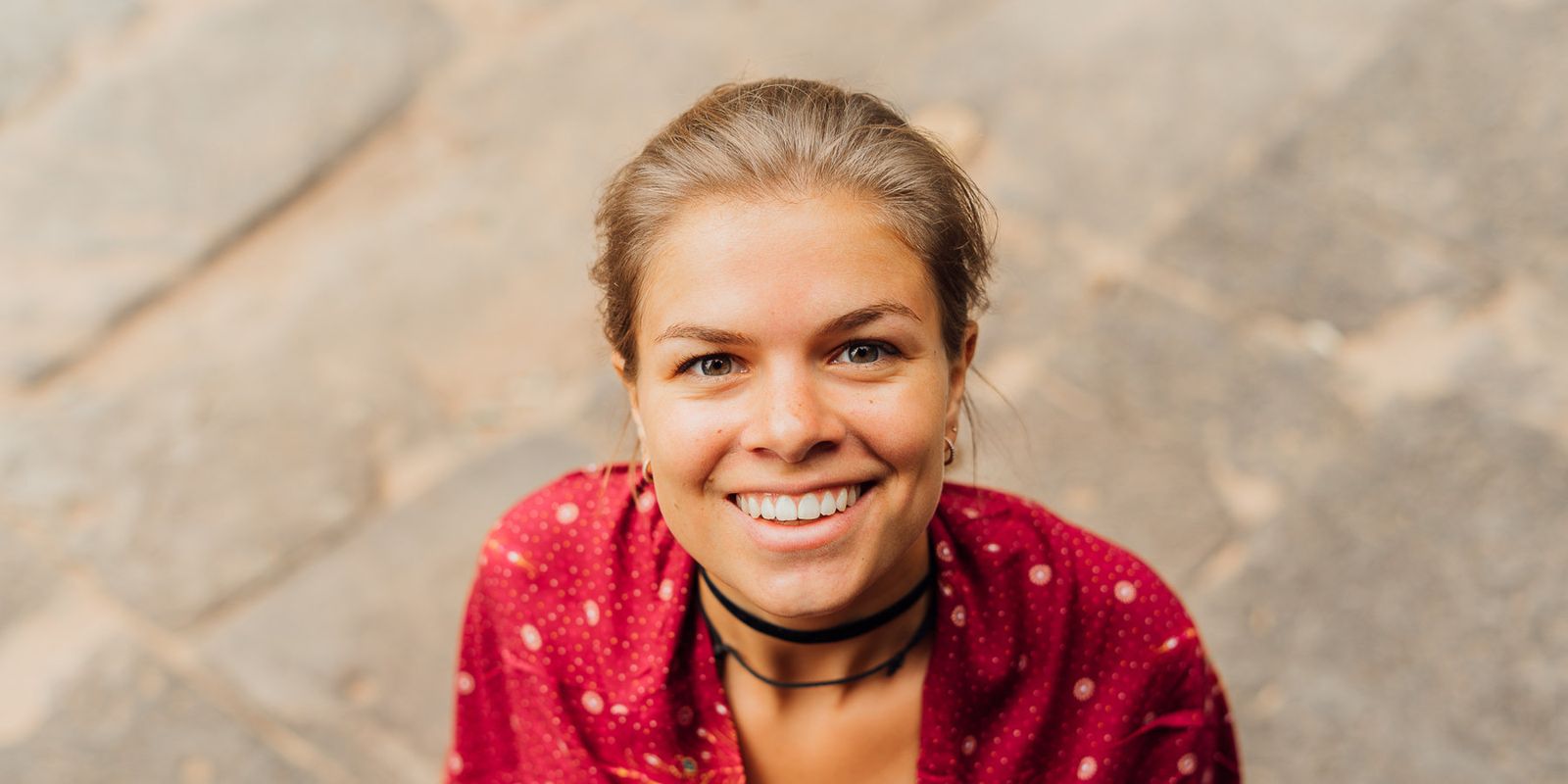 Eline Lonchay smiling